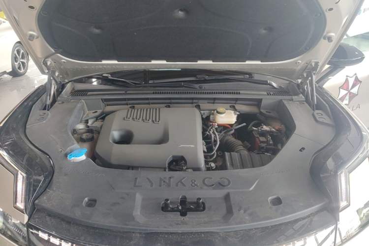 Used Lynk & Co 08 EM-P 2025 245km Ultra-Long Range Halo Engine Bay
