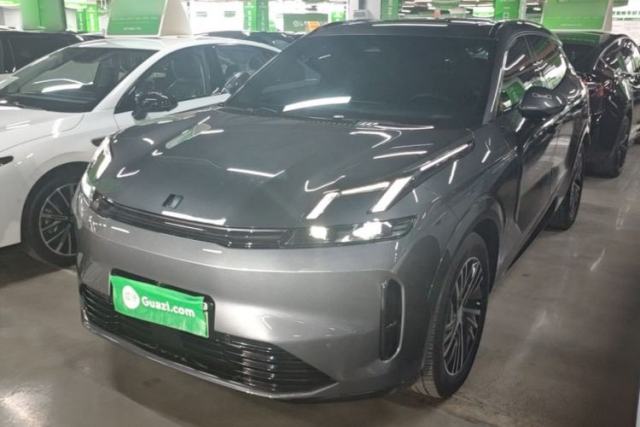 Used Lynk & Co 08 EM-P 2025 120km Long-Range Plus