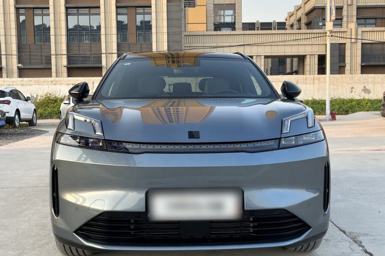 Used Lynk & Co 08 EM-P 2025 245km Ultra-Long Range Halo Exterior 1