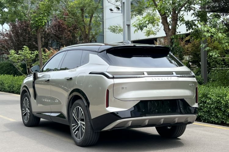 Used Lynk & Co 08 EM-P 2025 120km Long-Range Pro Exterior 2