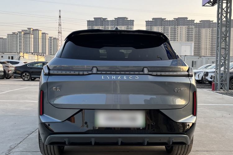 Used Lynk & Co 08 EM-P 2025 245km Ultra-Long Range Halo Exterior 4