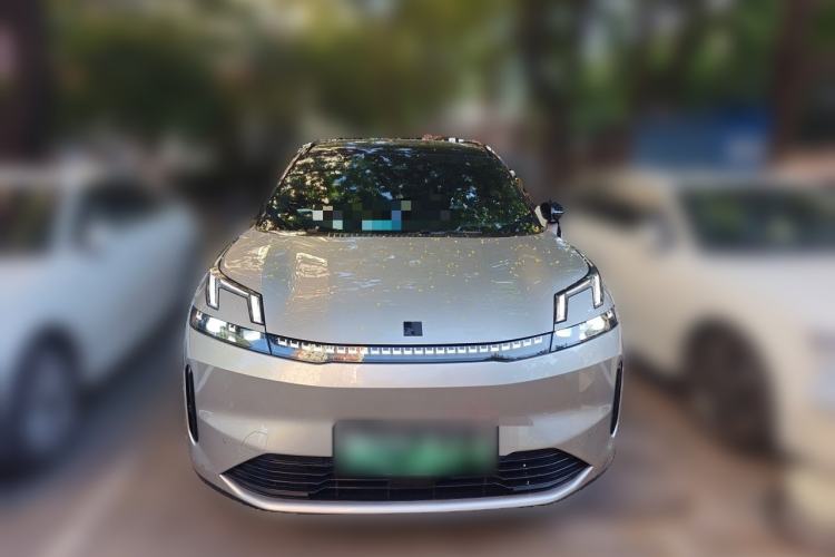 Used Lynk & Co 08 EM-P 2025 120km Long-Range Plus Front