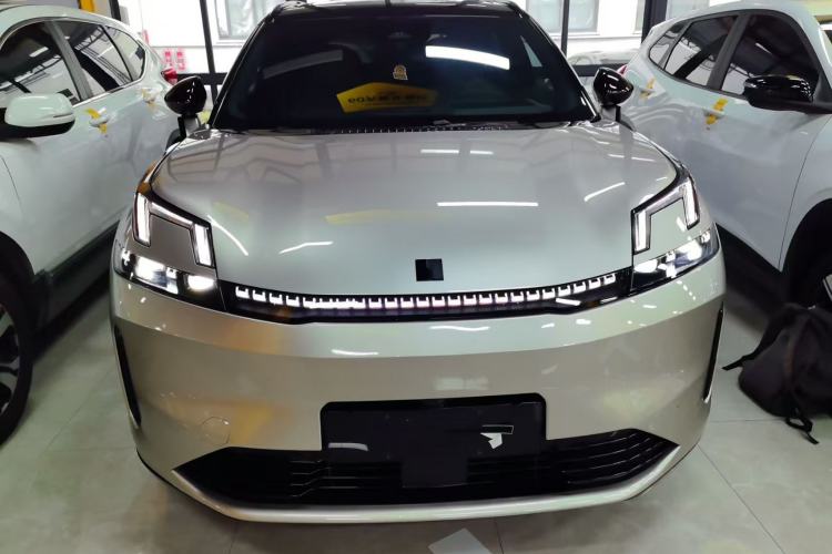 Used Lynk & Co 08 EM-P 2025 120km Long-Range Halo Front