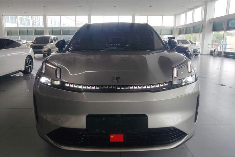 Used Lynk & Co 08 EM-P 2025 245km Ultra-Long Range Halo Front
