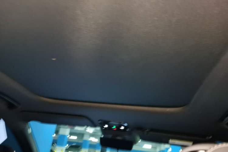 Used Lynk & Co 08 EM-P 2025 120km Long-Range Halo Headliner