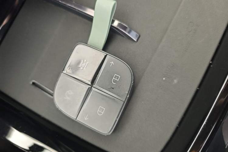Used Lynk & Co 08 EM-P 2025 245km Ultra-Long Range Halo Interior 1