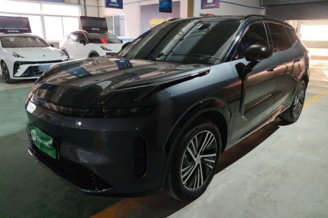 Used Lynk & Co 08 EM-P 2025 120km Long-Range Halo
