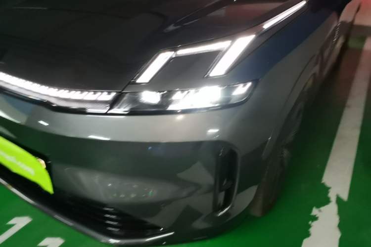 Used Lynk & Co 08 EM-P 2025 120km Long-Range Halo Left Front Headlight