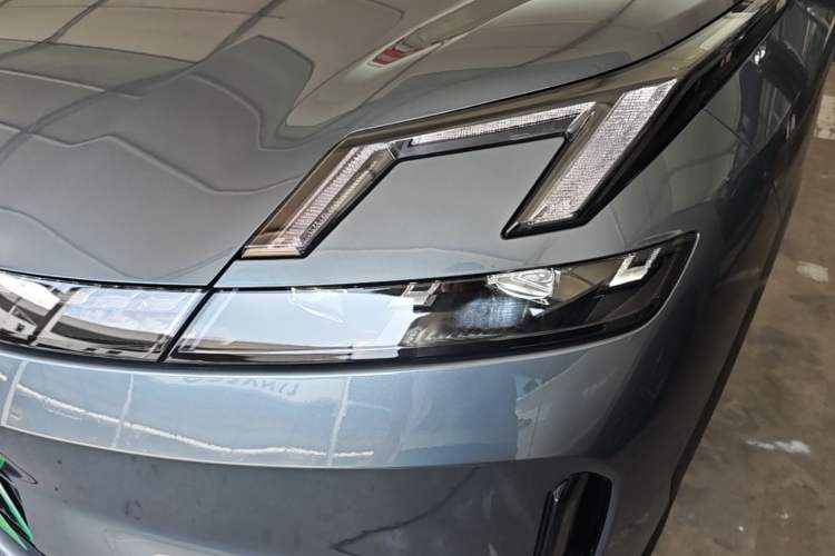 Used Lynk & Co 08 EM-P 2025 245km Ultra-Long Range Halo Left Front Headlight