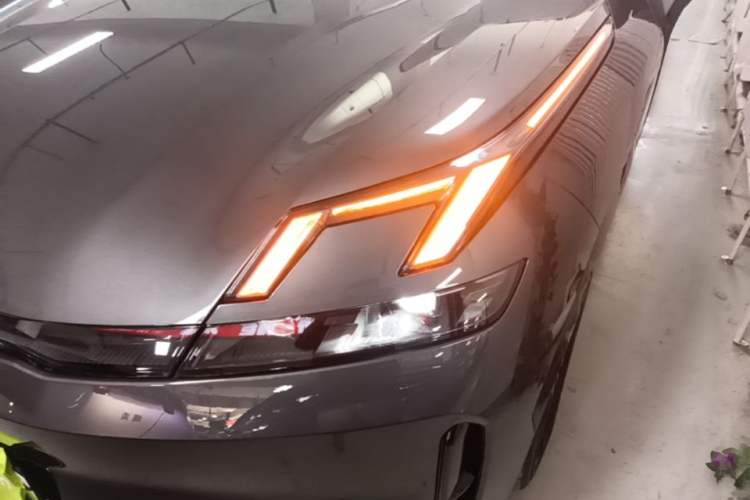 Used Lynk & Co 08 EM-P 2025 120km Long-Range Pro Left Front Headlight