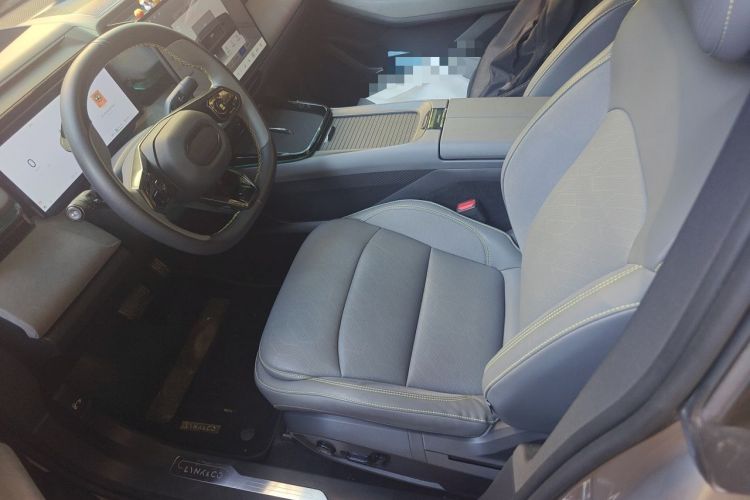 Used Lynk & Co 08 EM-P 2025 120km Long-Range Plus Left Front Seat