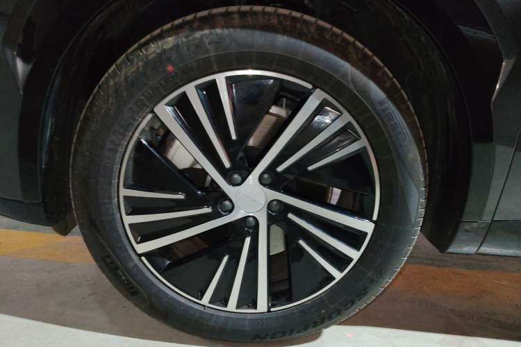 Used Lynk & Co 08 EM-P 2025 120km Long-Range Halo Left Front Wheel Hub