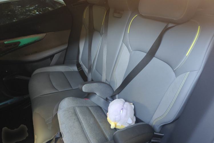 Used Lynk & Co 08 EM-P 2025 120km Long-Range Plus Left Rear Seat