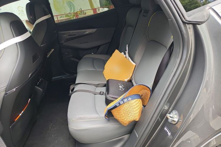Used Lynk & Co 08 EM-P 2025 120km Long-Range Halo Left Rear Seat