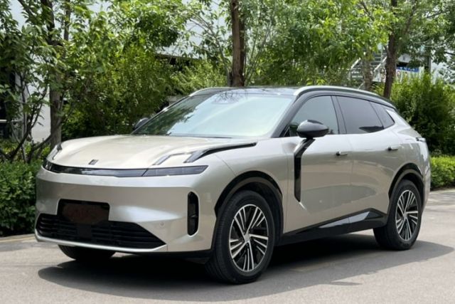 Used Lynk & Co 08 EM-P 2025 120km Long-Range Pro