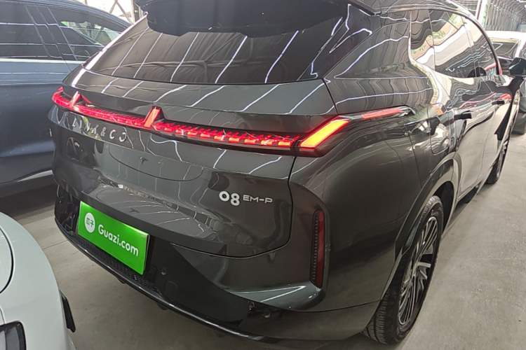 Used Lynk & Co 08 EM-P 2025 120km Long-Range Halo Rear Right 45 Deg