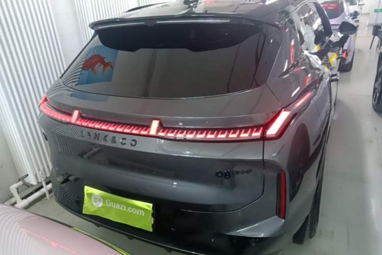 Used Lynk & Co 08 EM-P 2025 120km Long-Range Pro Rear