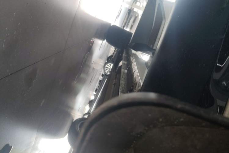 Used Lynk & Co 08 EM-P 2025 245km Ultra-Long Range Halo Right Side Sill