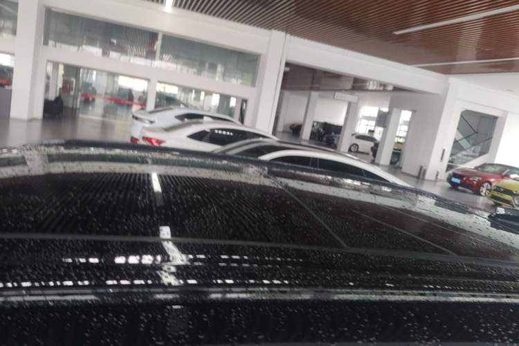 Used Lynk & Co 08 EM-P 2025 245km Ultra-Long Range Halo Roof