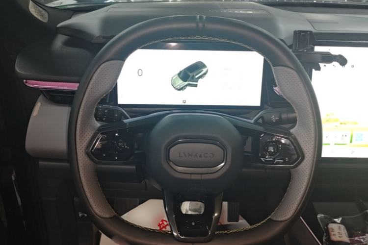 Used Lynk & Co 08 EM-P 2025 120km Long-Range Plus Steering Wheel