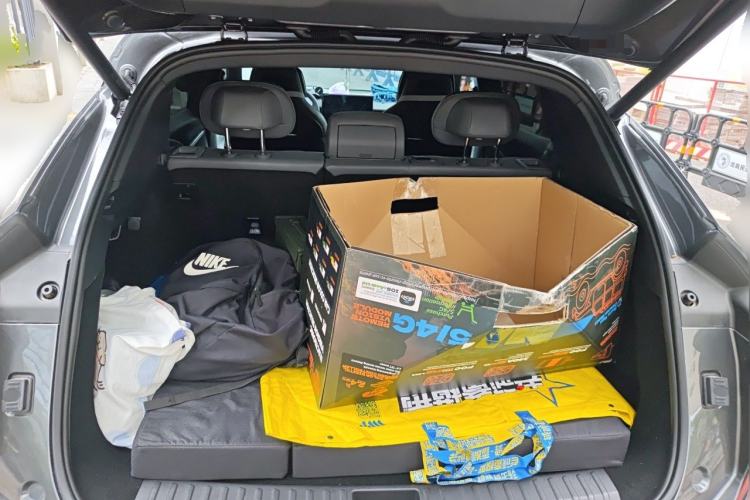 Used Lynk & Co 08 EM-P 2025 120km Long-Range Halo Trunk
