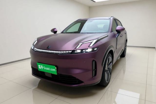 Used Lynk & Co 08 EM-P 2025 220 km All-Wheel-Drive Performance Halo