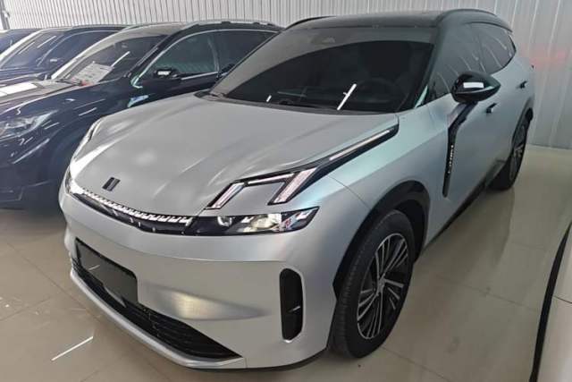 Used Lynk & Co 08 EM-P 2025 120km Long-Range Halo