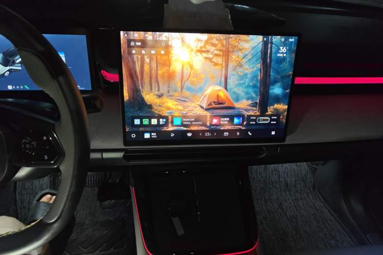 Used Lynk & Co 08 EM-P 2025 120km Long-Range Halo Audio And AC Panel
