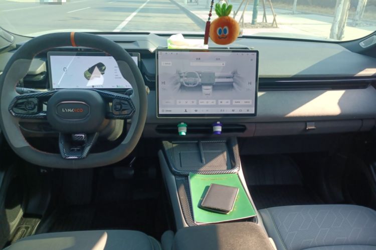 Used Lynk & Co 08 EM-P 2025 120km Long-Range Halo Center Console