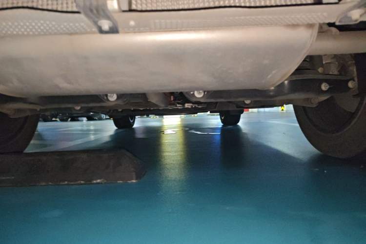 Used Lynk & Co 08 EM-P 2025 120km Long-Range Halo Chassis Rear