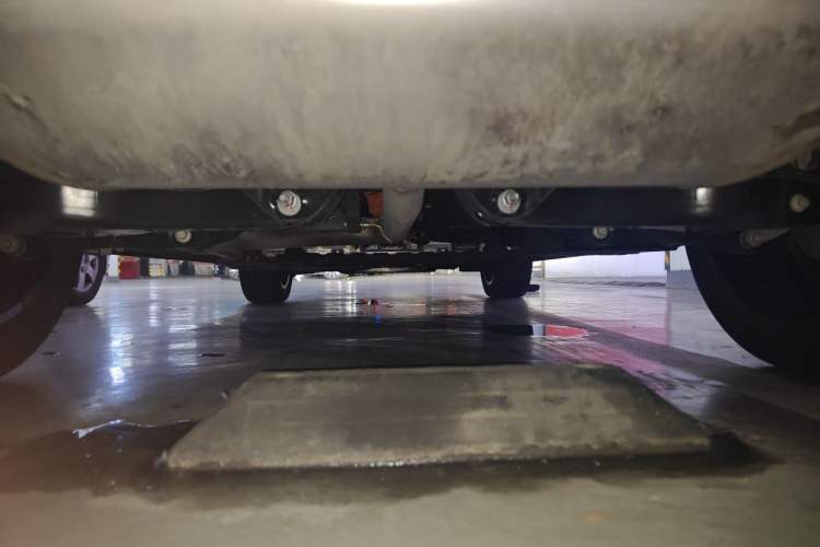 Used Lynk & Co 08 EM-P 2025 120km Long-Range Pro Chassis Rear