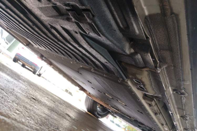 Used Lynk & Co 08 EM-P 2025 120km Long-Range Pro Chassis Rear Right