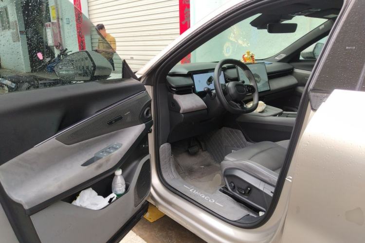 Used Lynk & Co 08 EM-P 2025 120km Long-Range Pro Driver Seat