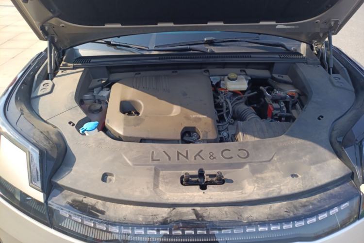Used Lynk & Co 08 EM-P 2025 120km Long-Range Halo Engine Bay