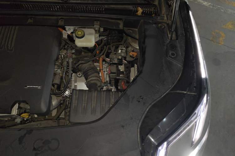 Used Lynk & Co 08 EM-P 2025 120km Long-Range Halo Engine Bay Left
