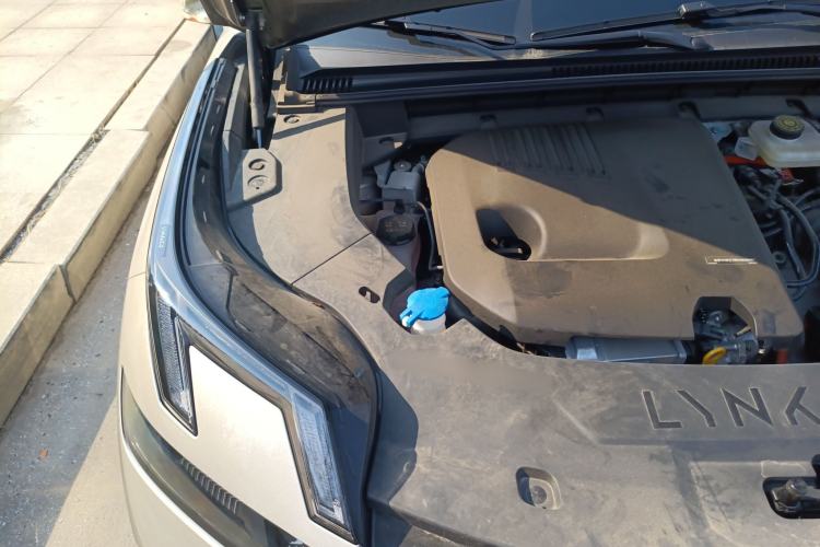 Used Lynk & Co 08 EM-P 2025 120km Long-Range Halo Engine Bay Right