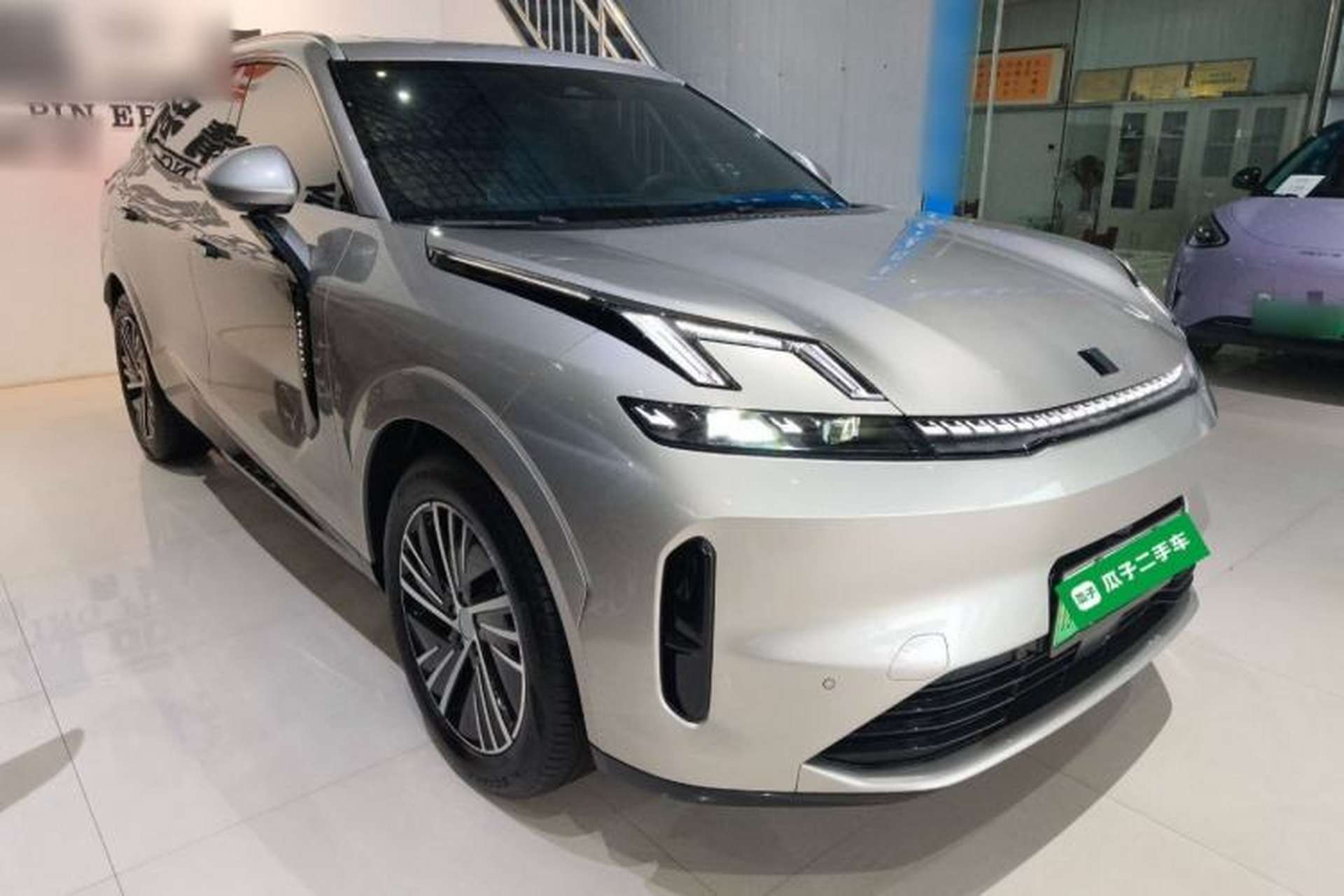 Used Lynk & Co 08 EM-P 2025 245km Ultra-Long Range Halo Exterior 1