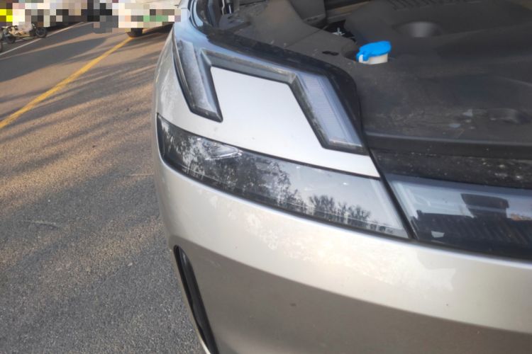 Used Lynk & Co 08 EM-P 2025 120km Long-Range Pro Exterior 6