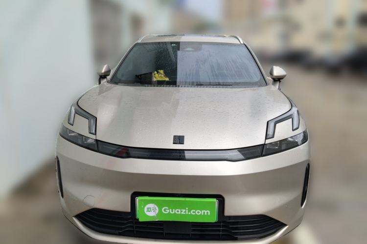 Used Lynk & Co 08 EM-P 2025 120km Long-Range Pro Front
