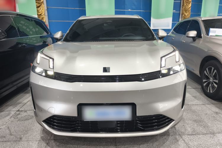 Used Lynk & Co 08 EM-P 2025 120km Long-Range Pro Front