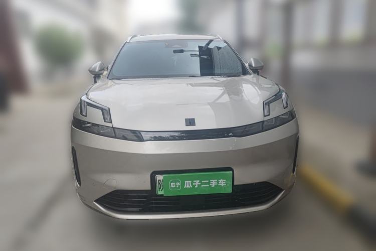 Used Lynk & Co 08 EM-P 2025 120km Long-Range Pro Front