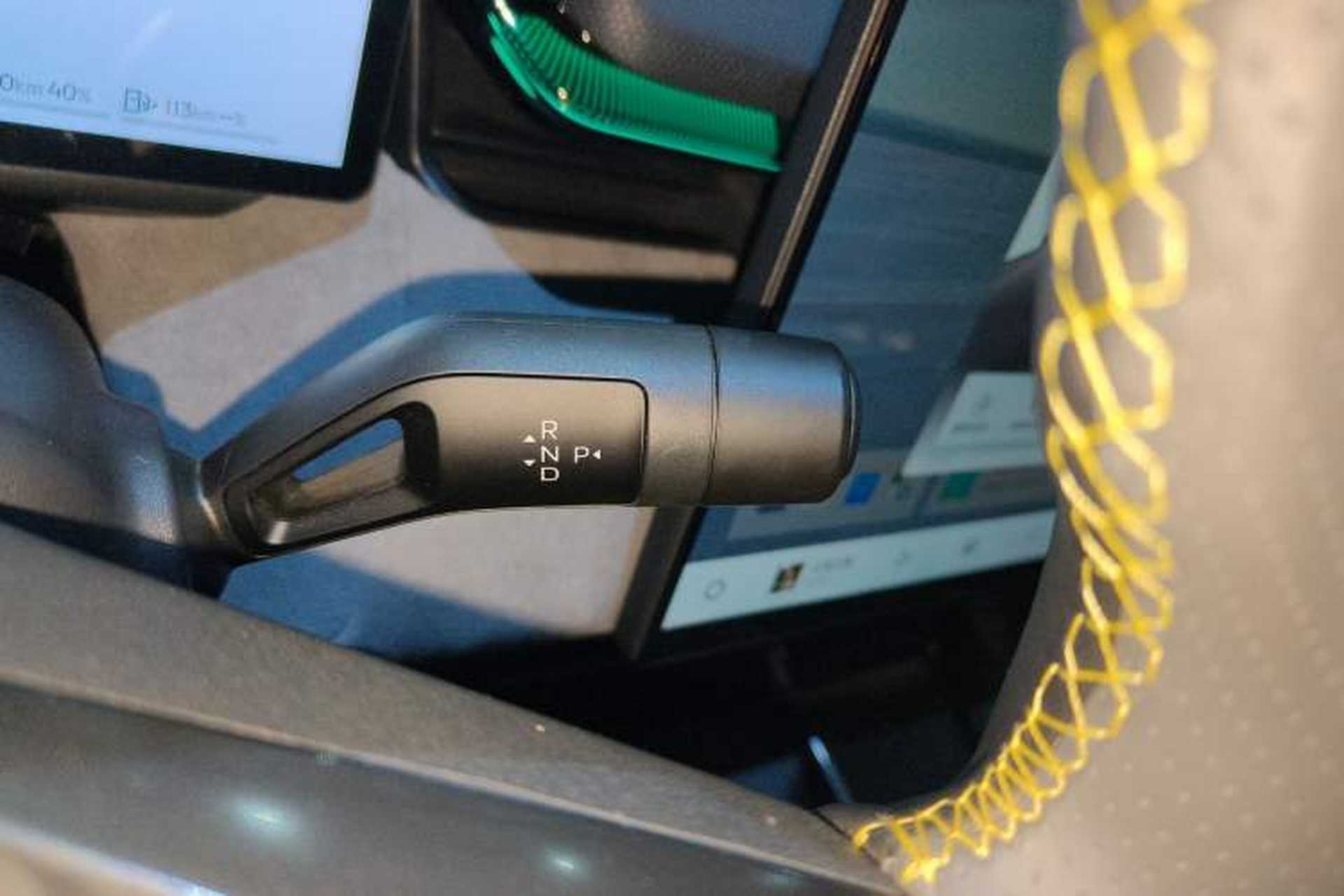 Used Lynk & Co 08 EM-P 2025 245km Ultra-Long Range Halo Gear Lever