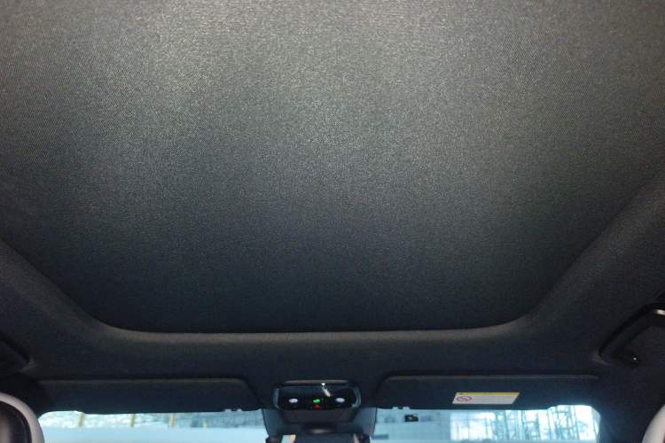 Used Lynk & Co 08 EM-P 2025 120km Long-Range Pro Headliner