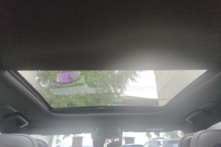 Used Lynk & Co 08 EM-P 2025 120km Long-Range Pro Headliner
