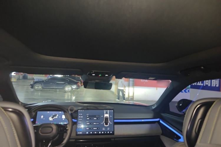Used Lynk & Co 08 EM-P 2025 120km Long-Range Pro Headliner