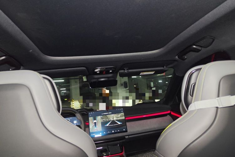 Used Lynk & Co 08 EM-P 2025 120km Long-Range Halo Headliner