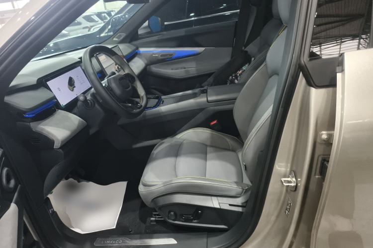 Used Lynk & Co 08 EM-P 2025 120km Long-Range Pro Left Front Seat