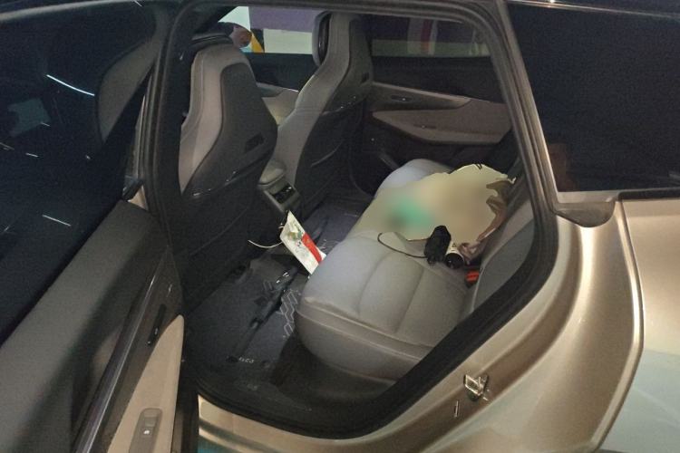 Used Lynk & Co 08 EM-P 2025 120km Long-Range Halo Left Rear Seat