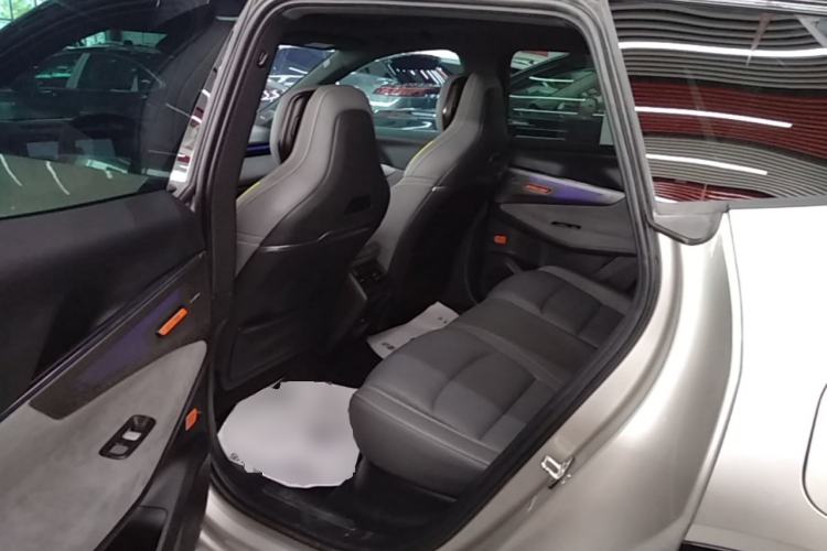 Used Lynk & Co 08 EM-P 2025 120km Long-Range Halo Left Rear Seat
