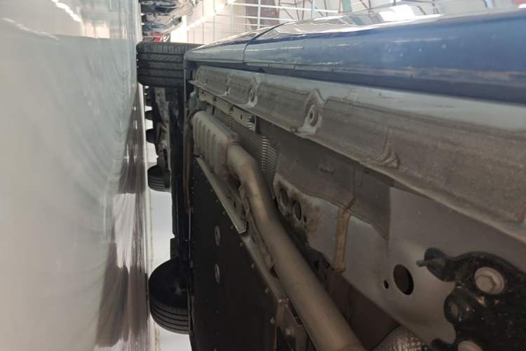Used Lynk & Co 08 EM-P 2025 120km Long-Range Pro Left Side Sill